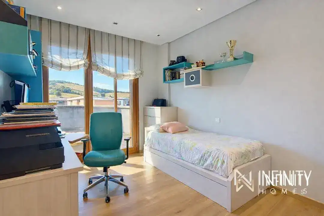 Bedroom of Attic for sale in Ortuella, Bizkaia