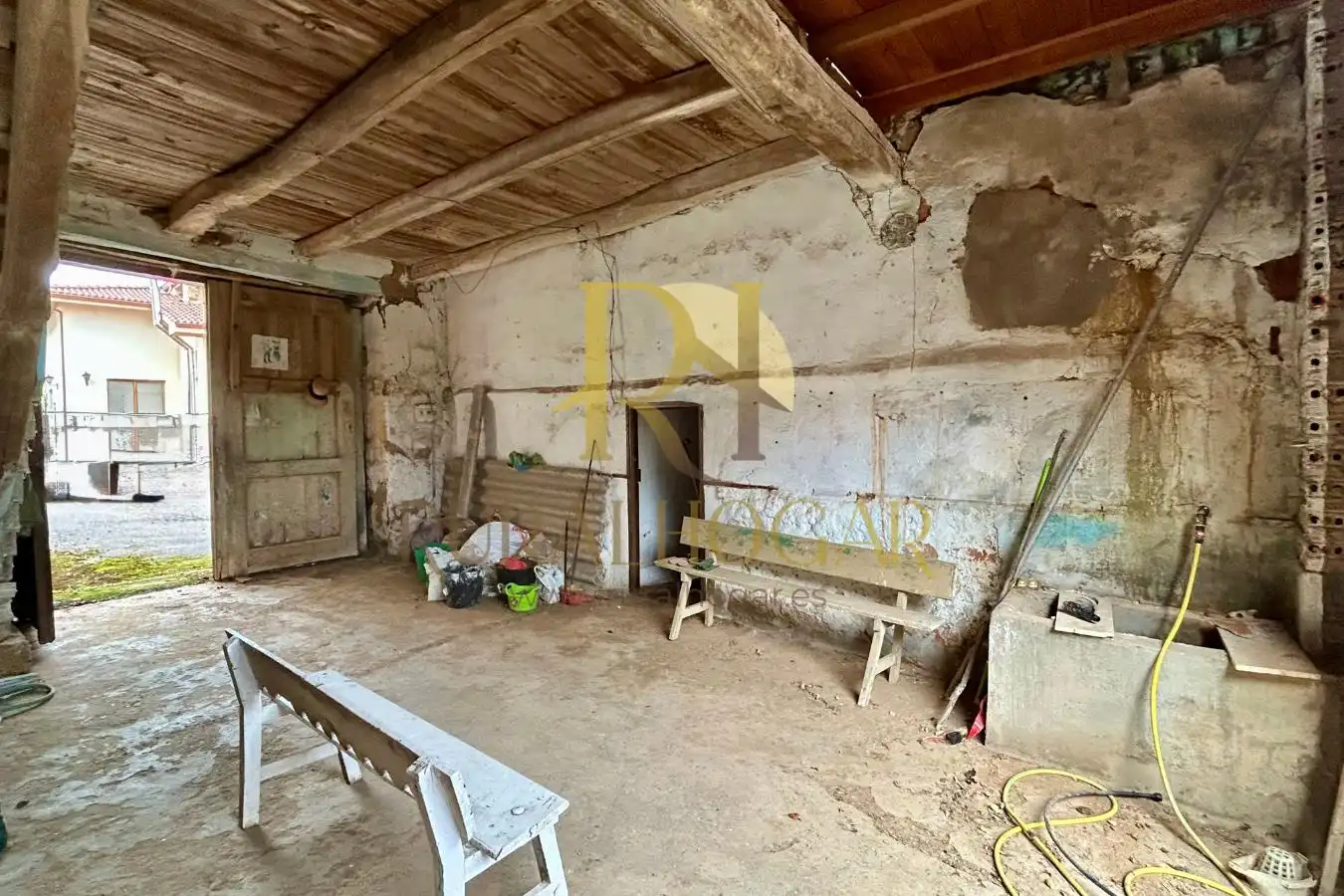 Casa adosada en venta en Llamas de la Ribera con Terraza