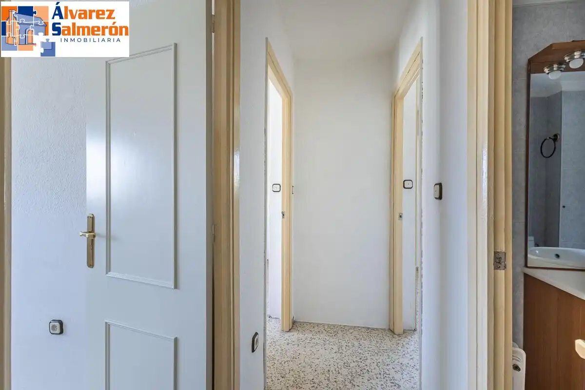 Flat for sale in Granada  with Air Conditioner, Heating and Terrace
