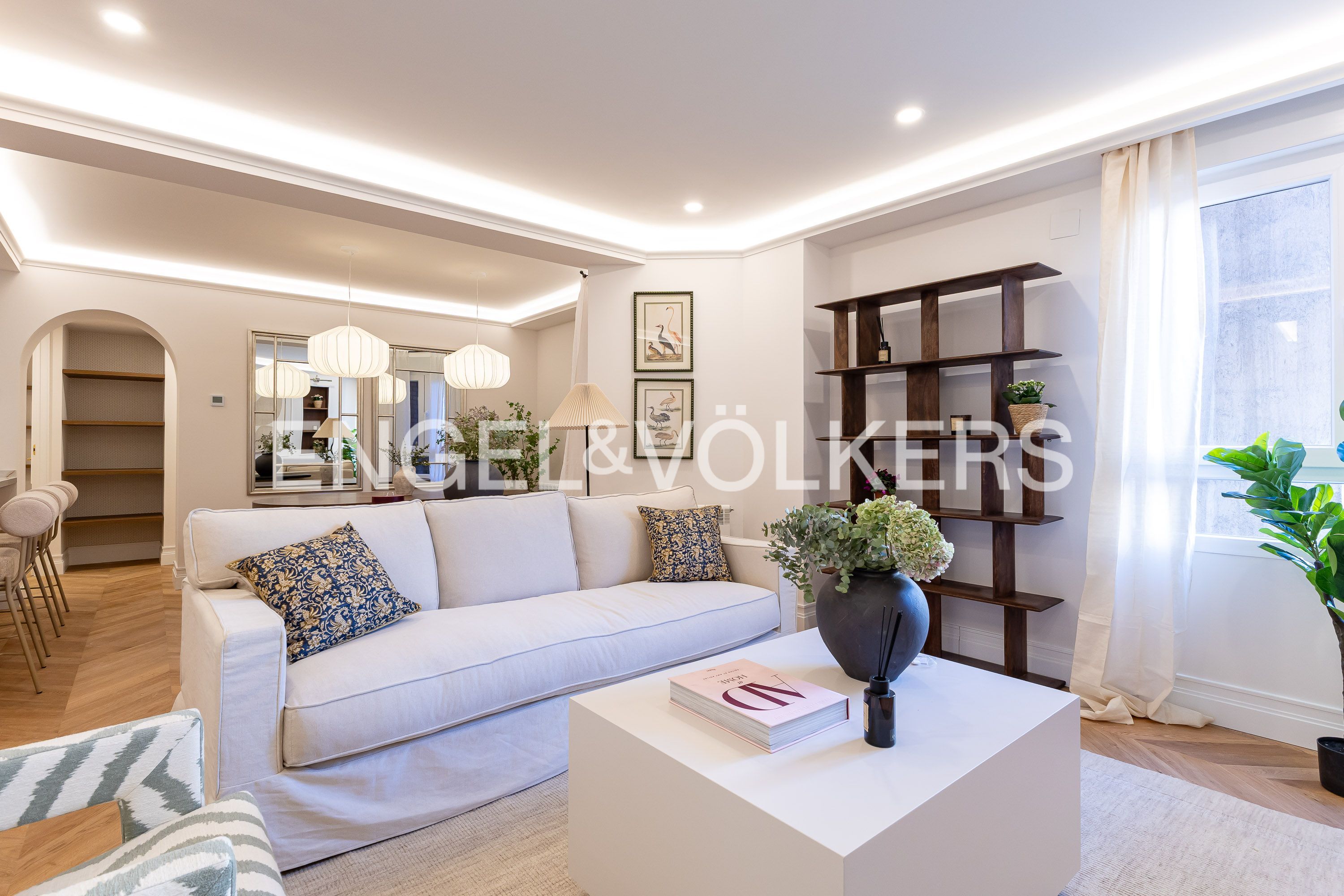 Sala de estar de Apartamento en venta en  Madrid Capital con Aire acondicionado, Calefacción y Trastero