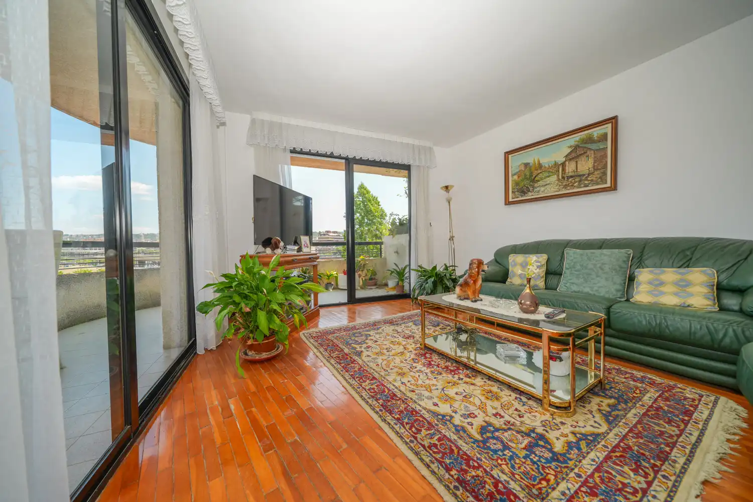 Sala de estar de Piso en venta en Girona con Calefacción, Parquet y Terraza