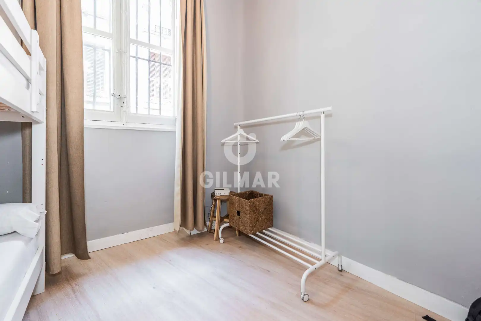 Habitación de Piso en venta en Madrid con Calefacción