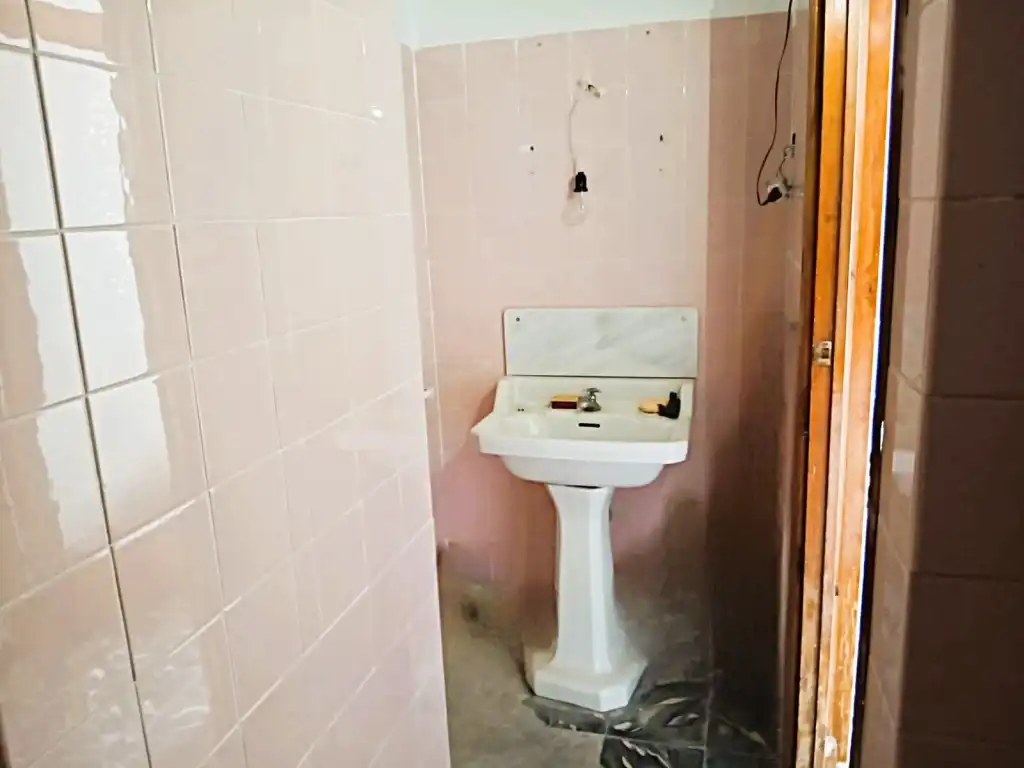 Badezimmer von Wohnung zum Verkauf in Tuéjar mit Möbliert und Balkon