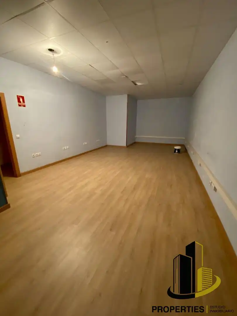Business premises to rent in Guijuelo, imagen 6
