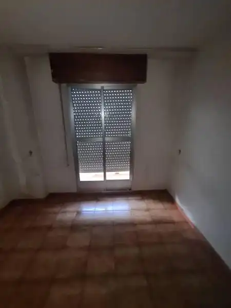 Piso en venta en Vega de Espinareda con Calefacción, Terraza y Trastero