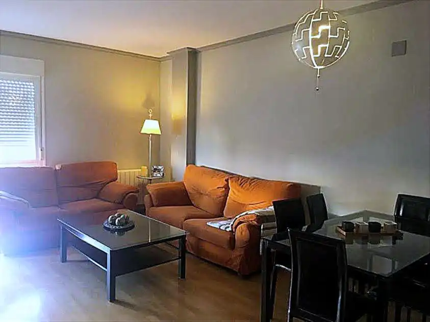 Sala d'estar de Pis en venda en Linares amb Aire condicionat i Calefacció