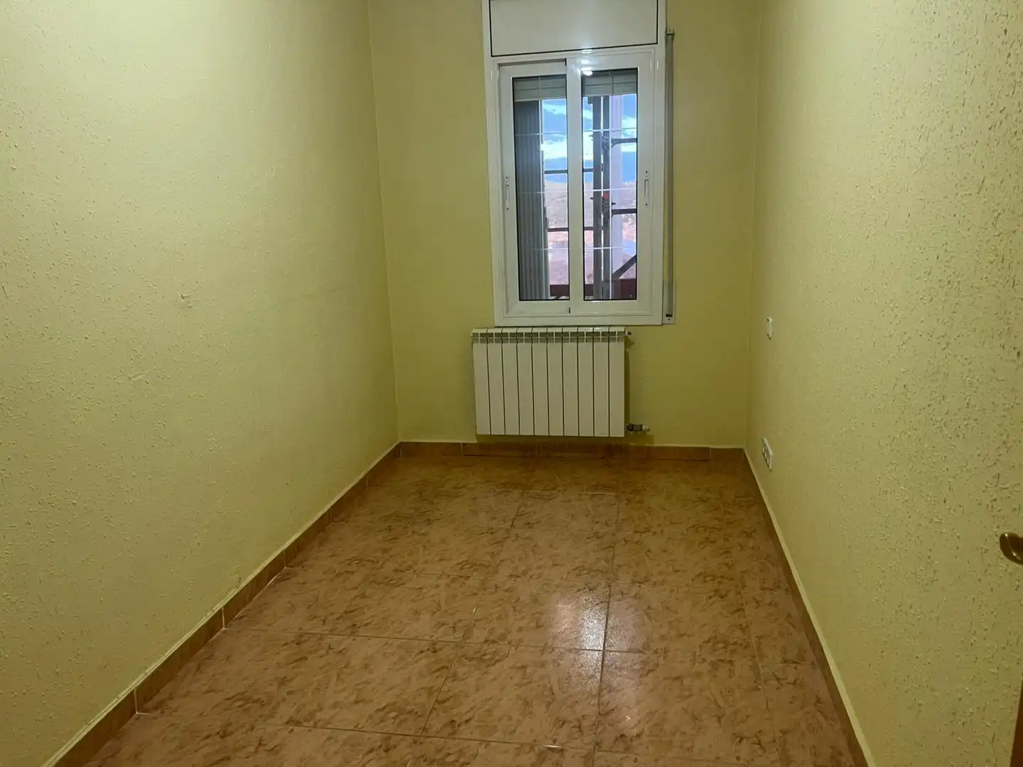 Habitación de Piso en venta en Esparreguera con Calefacción