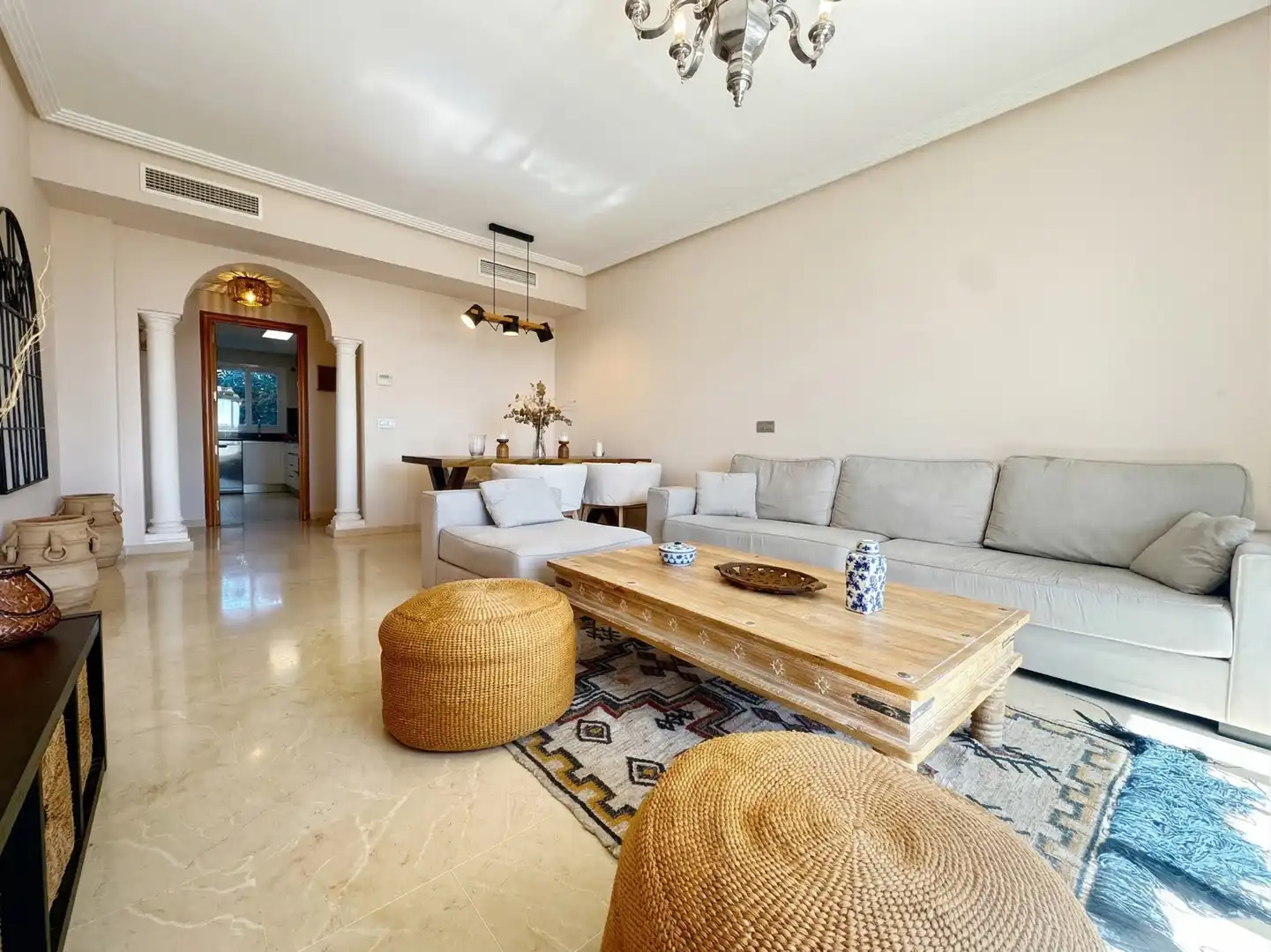 Sala de estar de Apartamento en venta en Manilva con Aire acondicionado, Calefacción y Terraza