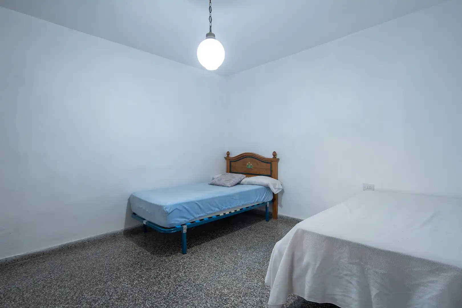Habitación de Casa adosada en venta en Maracena con Aire acondicionado, Terraza y Amueblado