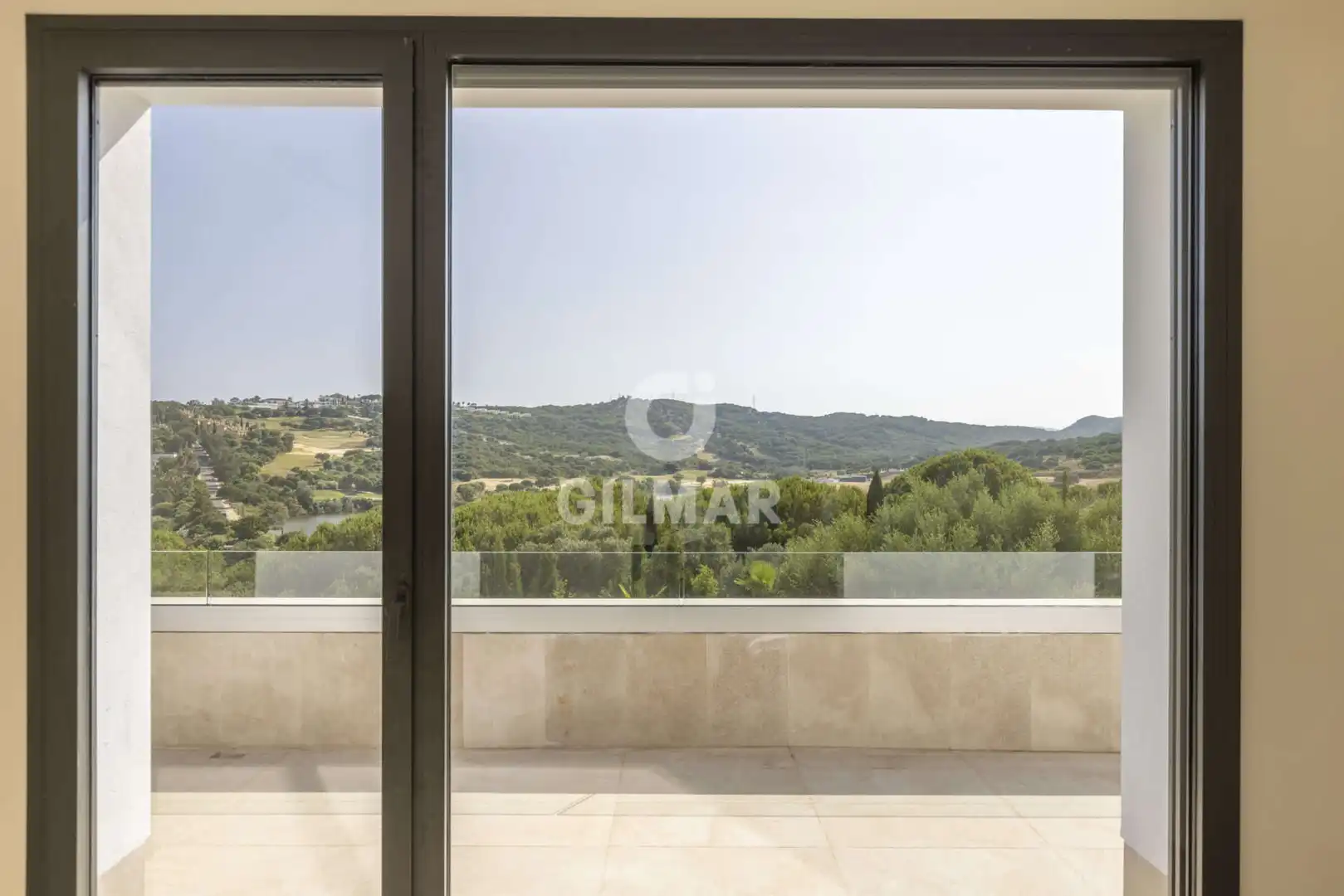 Terrassa de Casa o xalet en venda en Sotogrande amb Calefacció, Jardí privat i Piscina