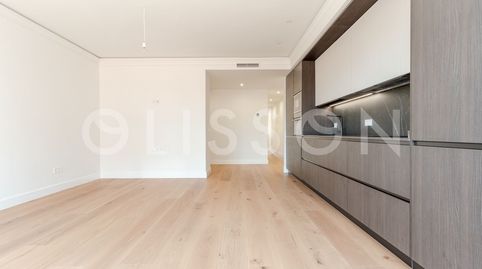 Diseño contemporáneo y luminosidad en una sexta planta, imatge 3