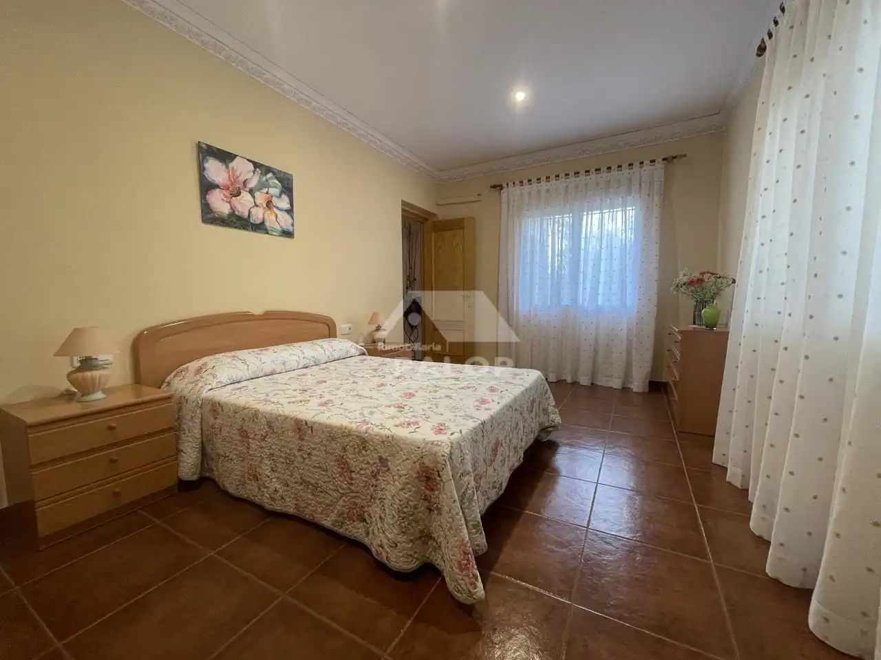 Habitación de Finca rústica en venta en La Pobla Llarga con Aire acondicionado, Jardín privado y Terraza