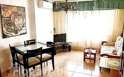 Living room of Flat for sale in  Valencia Capital  with Air Conditioner