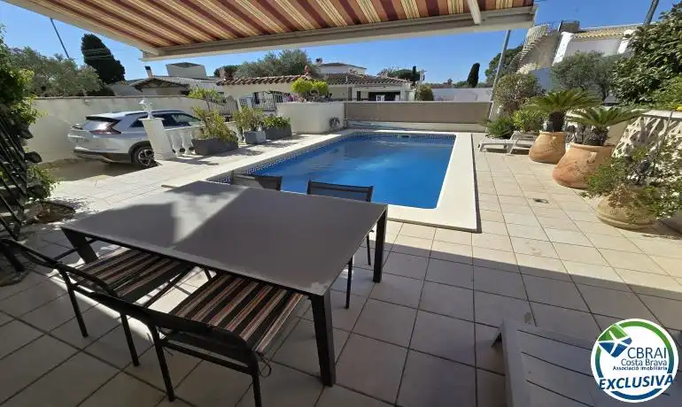 Casa con piscina en venta en Carrer PenÃ­ 120b 0 120