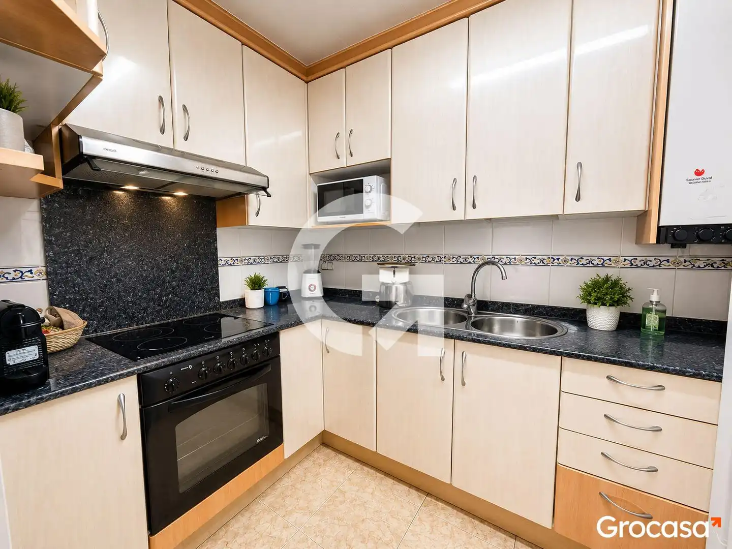 Kitchen of Flat for sale in Manresa  with Heating, Oven and Washing machine