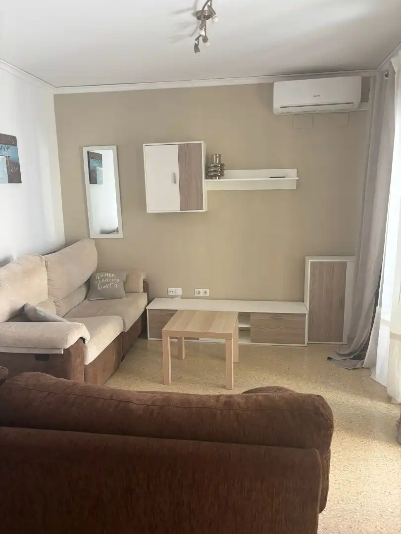 Wohnzimmer von Wohnung zur Miete in Sagunto / Sagunt mit Klimaanlage, Möbliert und Ofen