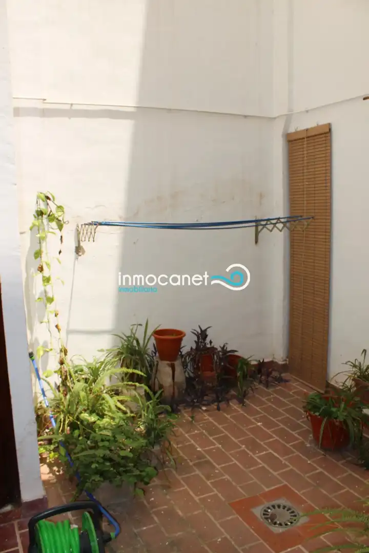 Terrassa de Apartament en venda en Oliva amb Traster