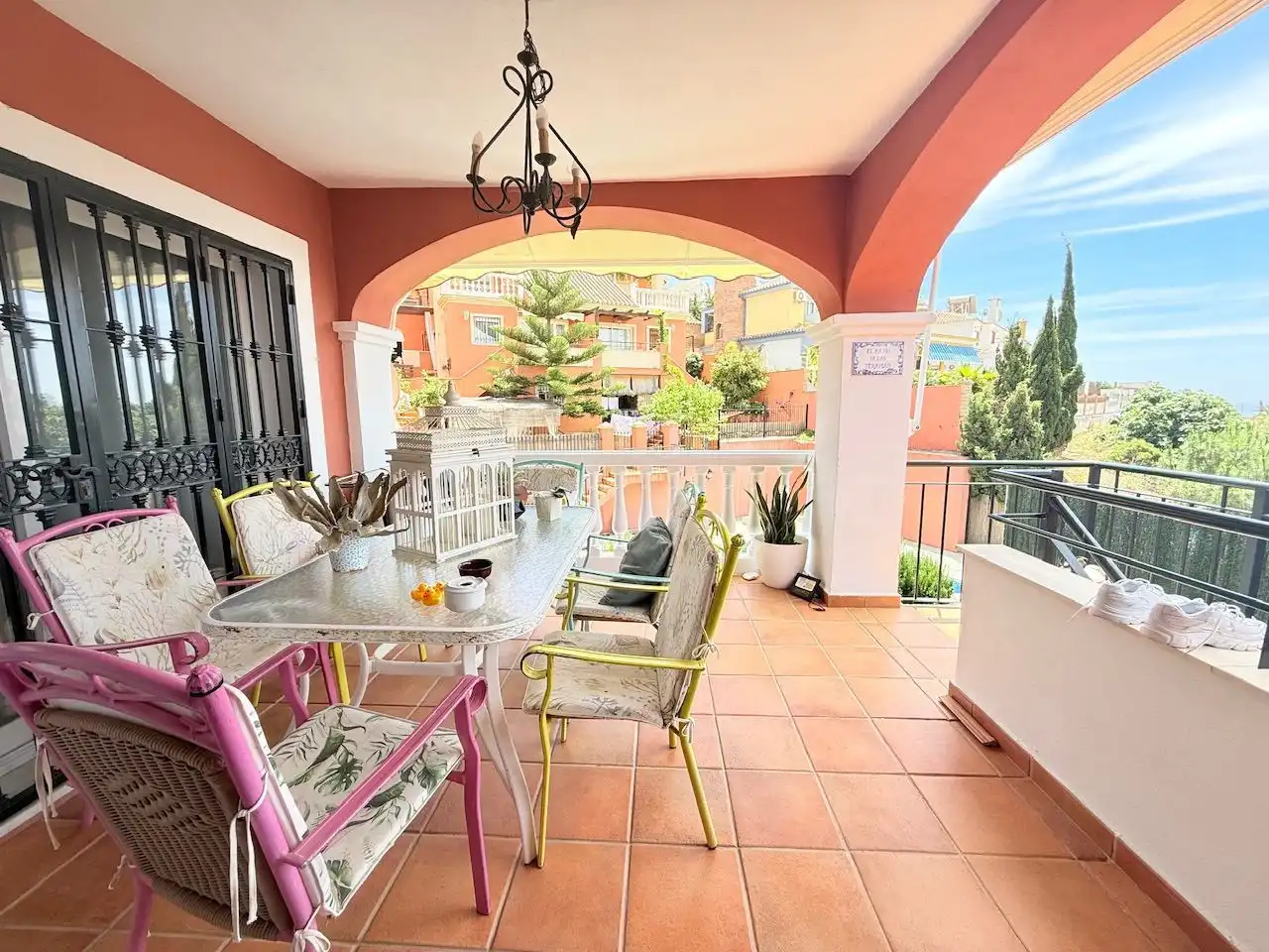 Terrassa de Casa o xalet en venda en Vélez-Málaga amb Aire condicionat, Calefacció i Jardí privat