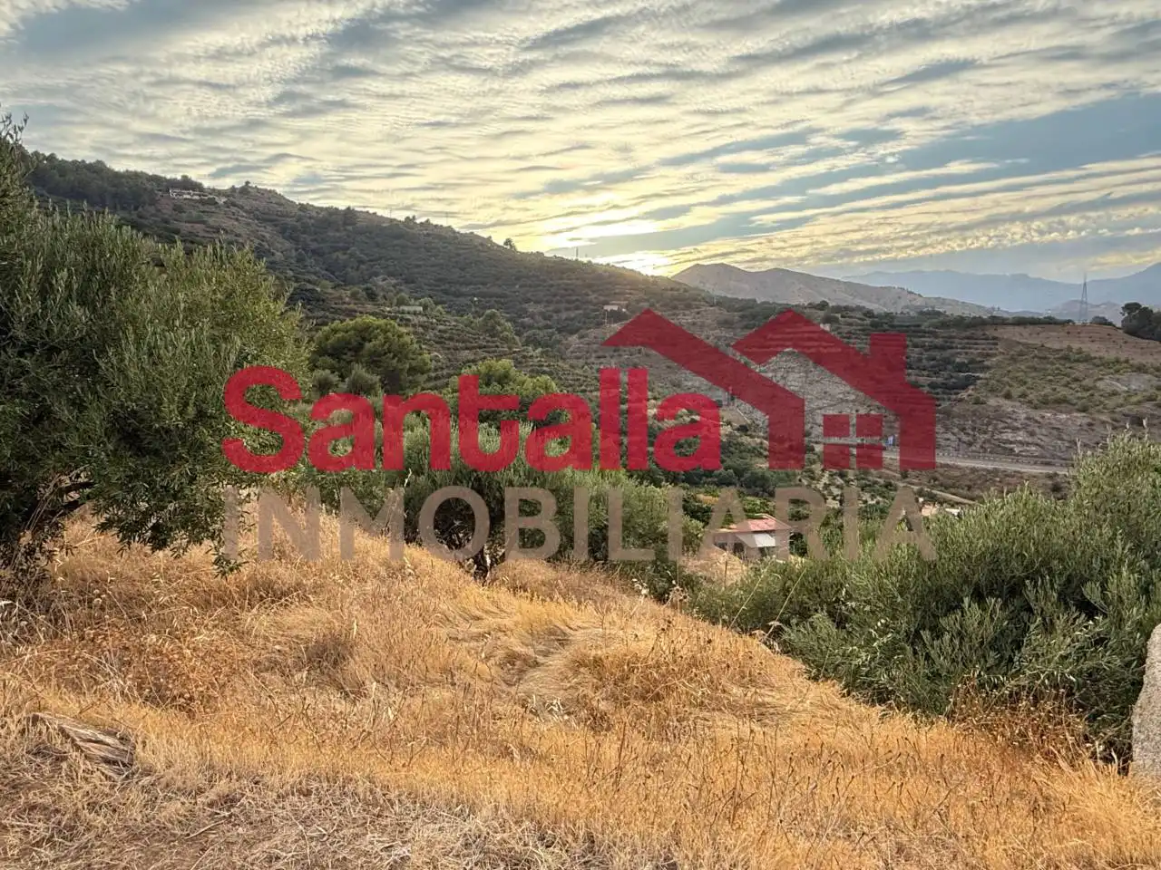 Country homes for sale in Almuñécar  with Private garden, Terrace and Furnished