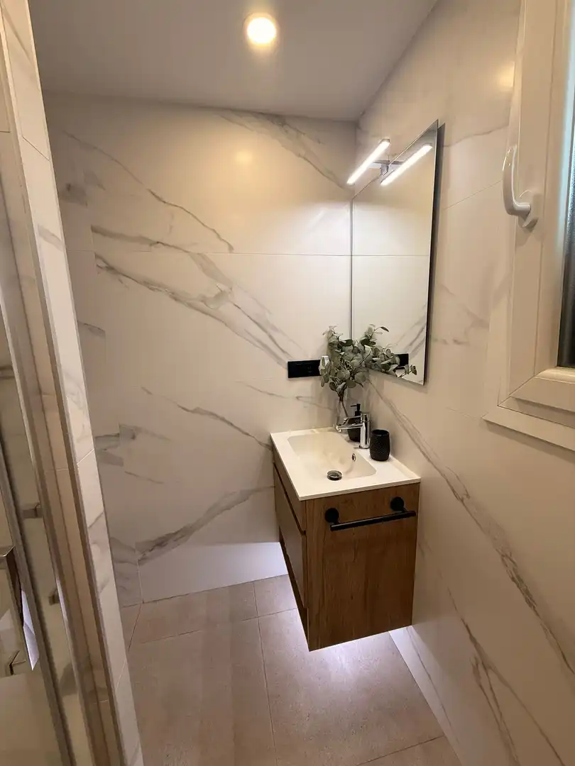 Bathroom of Flat for rent in Madrid  with Private garden, Terrace and Furnished