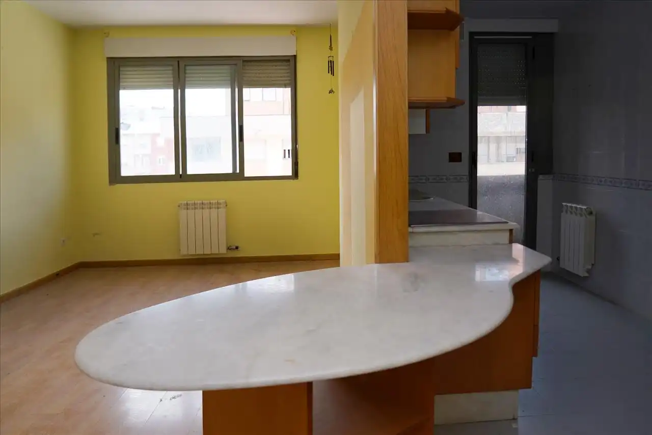 Cuina de Pis en venda en Ponferrada amb Terrassa