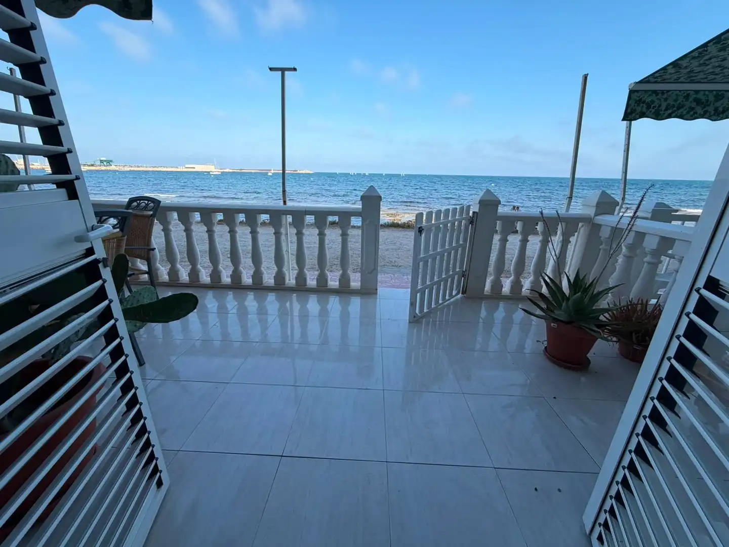 Terraza de Piso de alquiler en Torrevieja con Amueblado