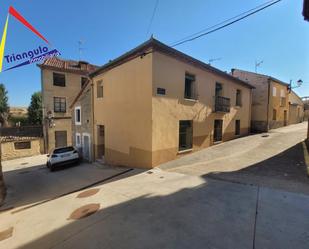 Vista exterior de Casa o xalet en venda en Bernuy de Porreros amb Calefacció