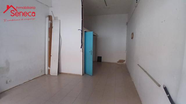 Local comercial en Alquiler en CONQUISTADOR RUIZ TAFUR en Viñuela - Rescatado