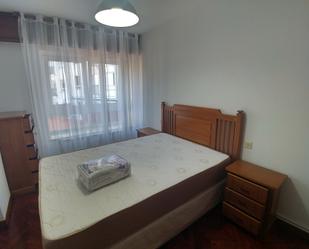 Dormitori de Apartament de lloguer en Ames amb Calefacció, Parquet i Traster