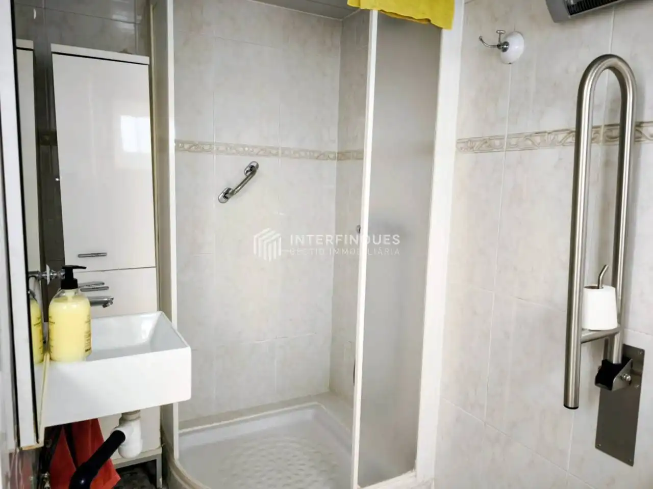 Bany de Casa o xalet en venda en Badalona amb Terrassa