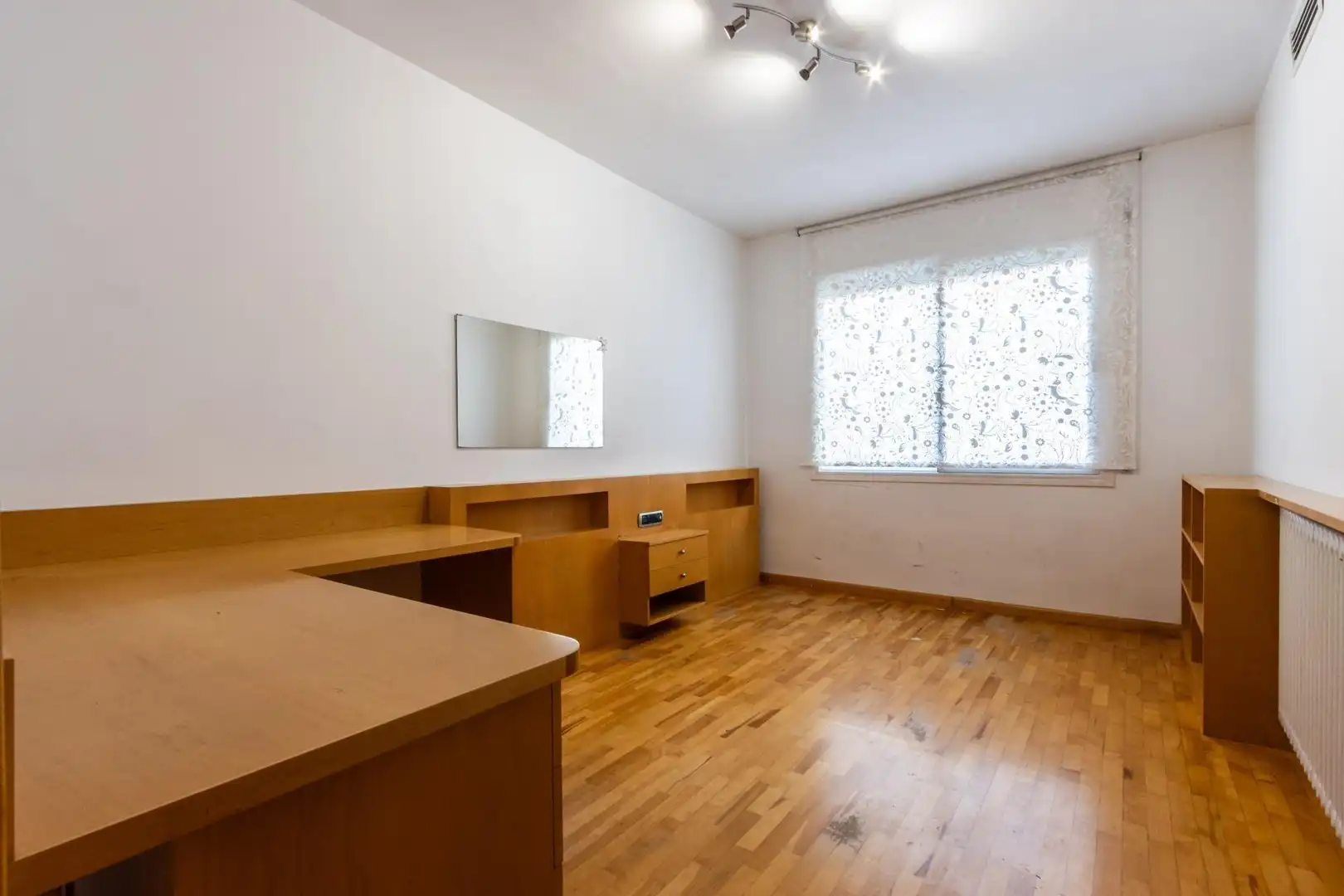 Habitación de Ático en venta en Sabadell con Aire acondicionado, Calefacción y Terraza
