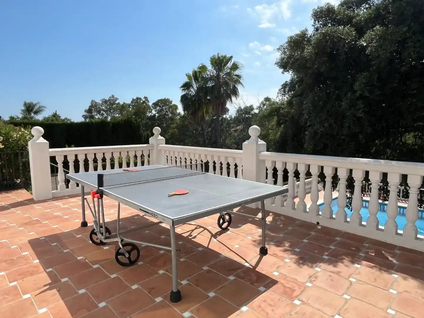 Terrassa de Casa o xalet en venda en Marbella amb Aire condicionat i Piscina