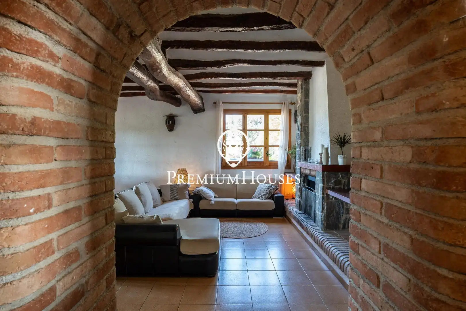 Sala d'estar de Finca rústica en venda en Vallmoll amb Calefacció, Terrassa i Traster