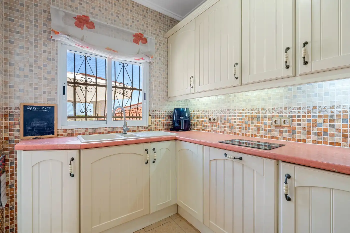 Kitchen of Houses for sale in Rojales  with Air Conditioner, Storage room and Swimming Pool