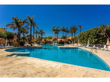 Apartamento con piscina en venta en Cala d'en Bosch - Serpentona