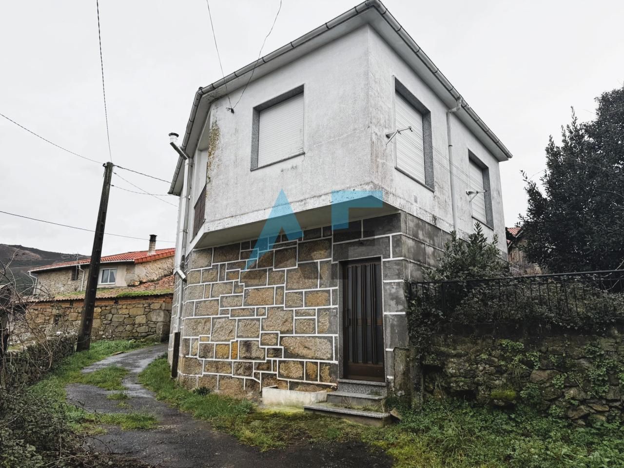 Vista exterior de Casa o xalet en venda en Maceda amb Calefacció, Jardí privat i Traster