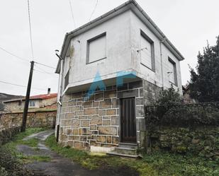 Vista exterior de Casa o xalet en venda en Maceda amb Calefacció, Jardí privat i Traster