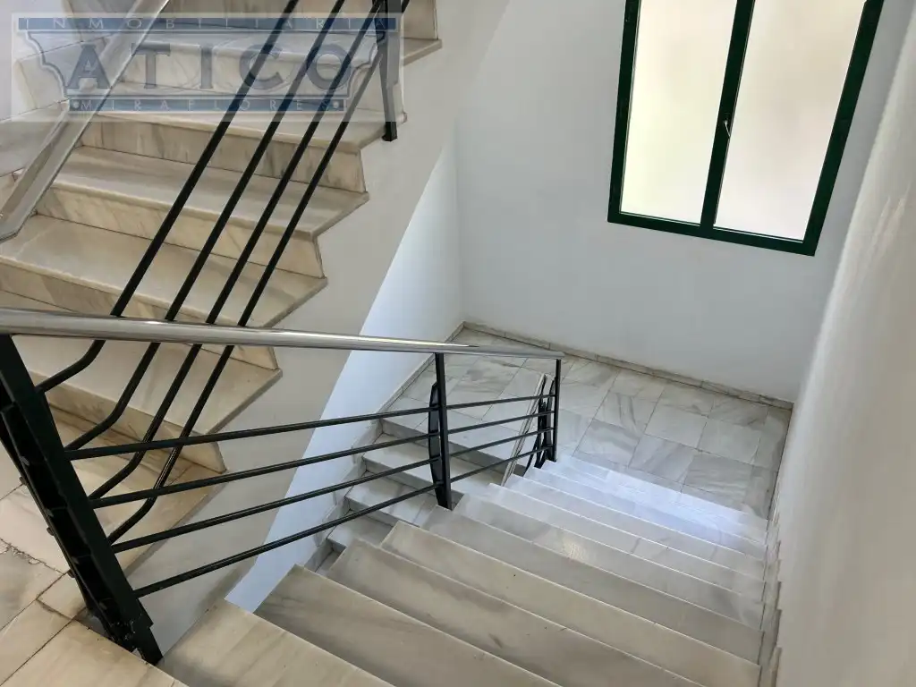 Office for sale in Sevilla