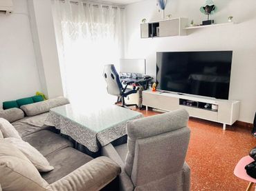 Appartamento con balcone in vendita a Centro