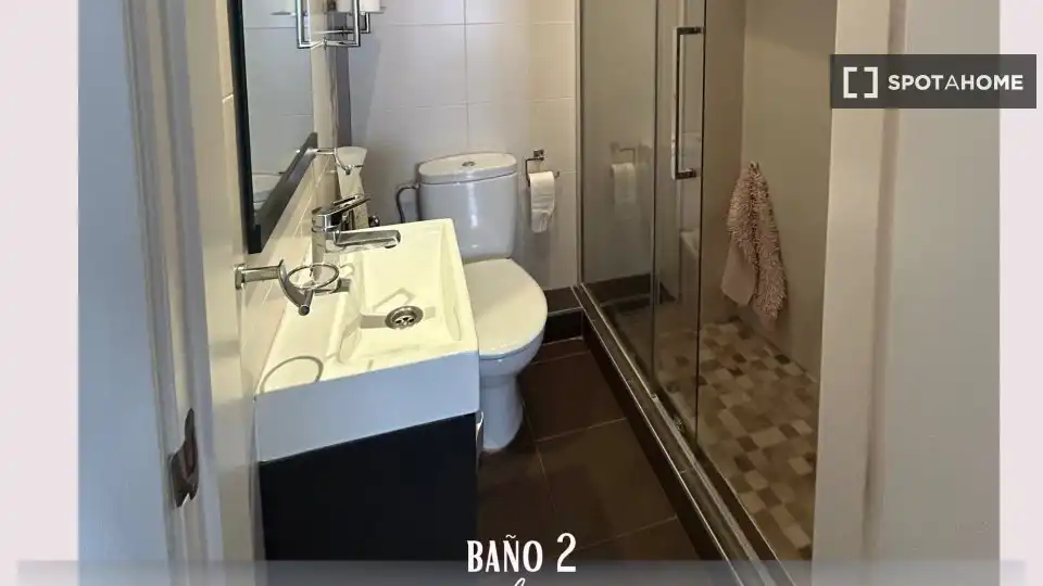 Baño de Apartamento para compartir en Alicante / Alacant con Aire acondicionado, Calefacción y Terraza