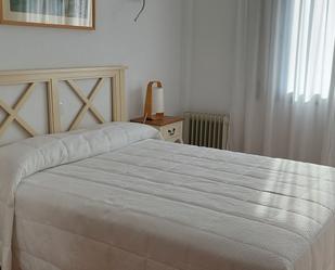 Bedroom of Apartment to rent in  Madrid Capital  with Air Conditioner, Parquet flooring and Furnished