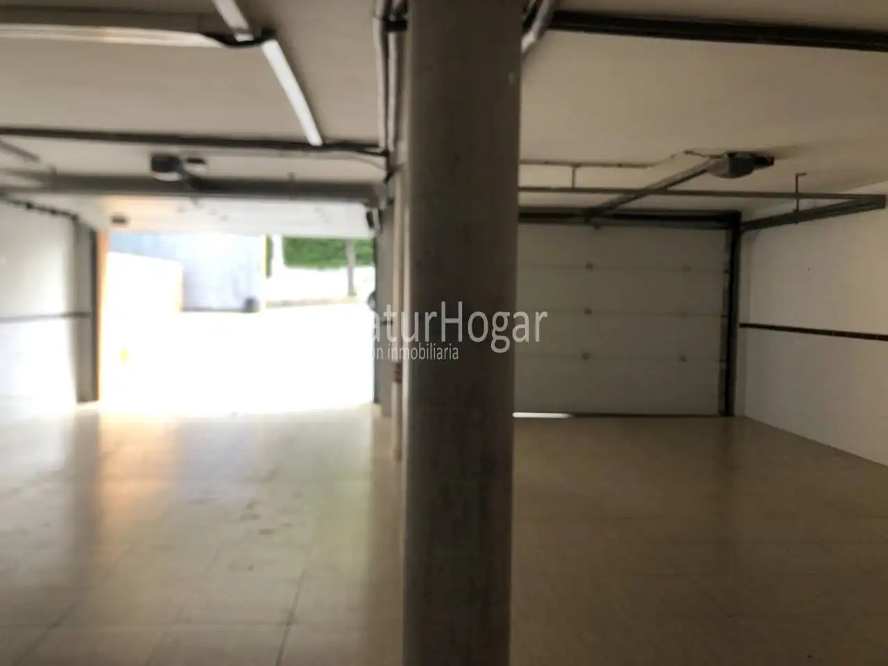 Parking of Houses for rent in Paterna  with Air Conditioner, Heating and Private garden