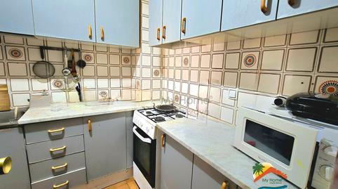 Foto 4 de Pis en venda a Carrer del Poeta Lope Mateo, 16, El Molí - El Rieral, Girona