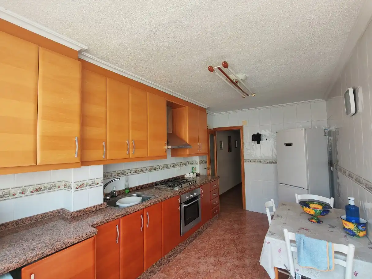 Kitchen of Flat for sale in Elche / Elx  with Air Conditioner