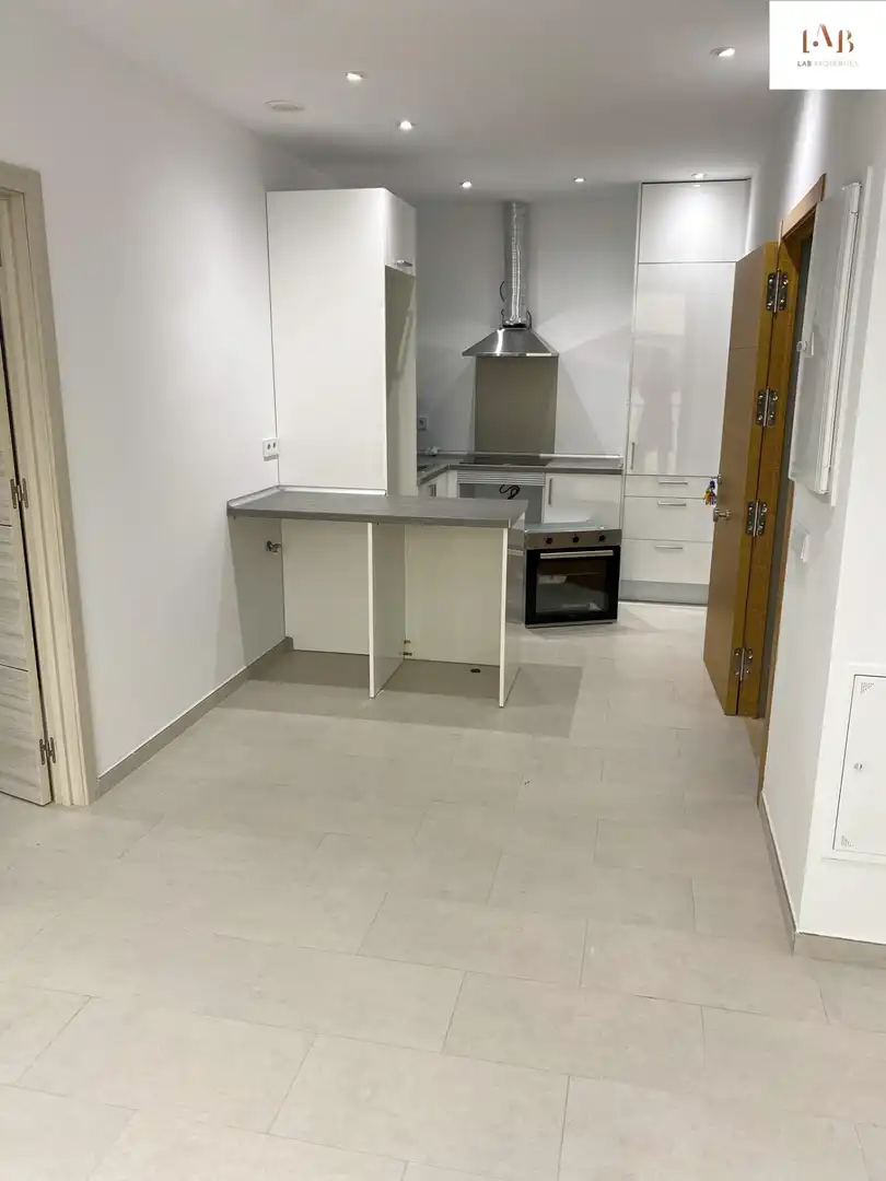 Apartments for rent in Calle Torcuato Luca de Tena, Pere Garau