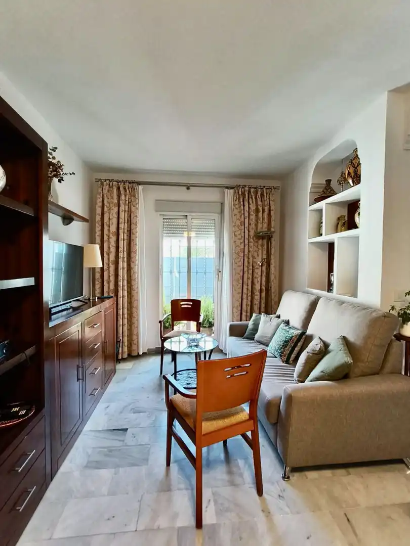Casa con piscina en venta en Pablo Picasso, imagen 3