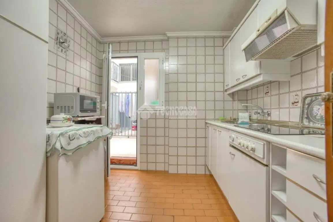 Küche von Wohnung zum Verkauf in Salamanca mit Heizung, Abstellraum und Möbliert