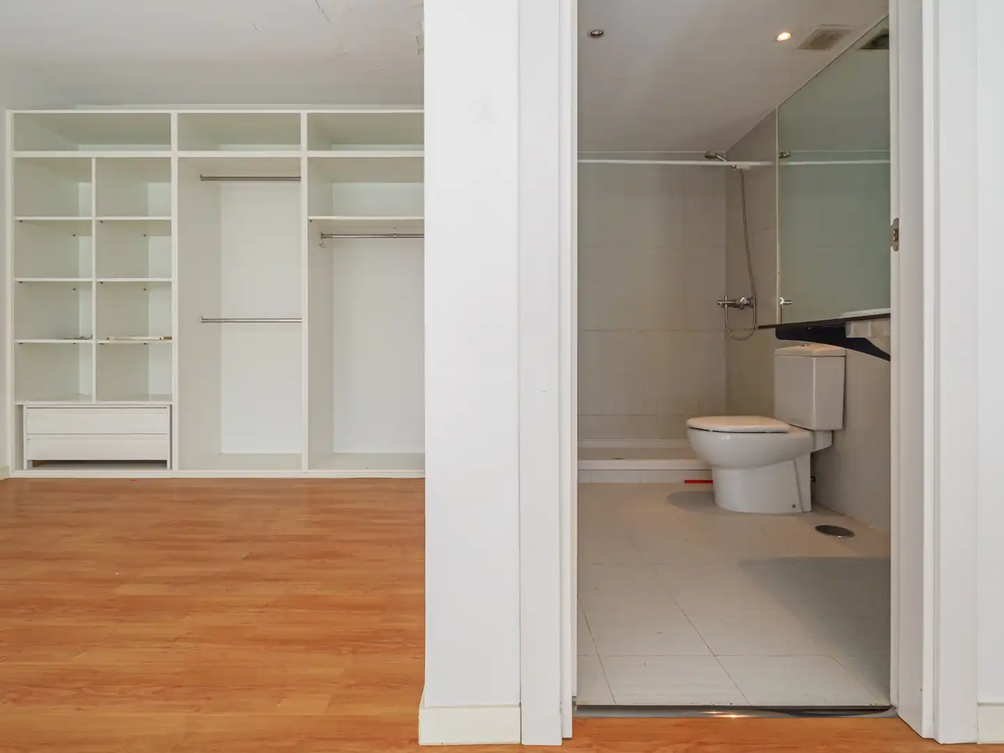 Badezimmer von Loft zum Verkauf in Madrid mit Terrasse, Möbliert und Balkon