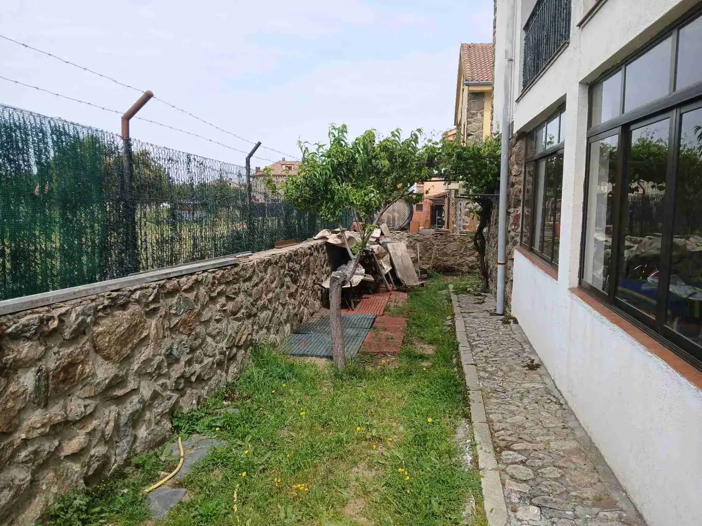 Jardí de Casa o xalet en venda en Segovia amb Calefacció, Jardí privat i Terrassa