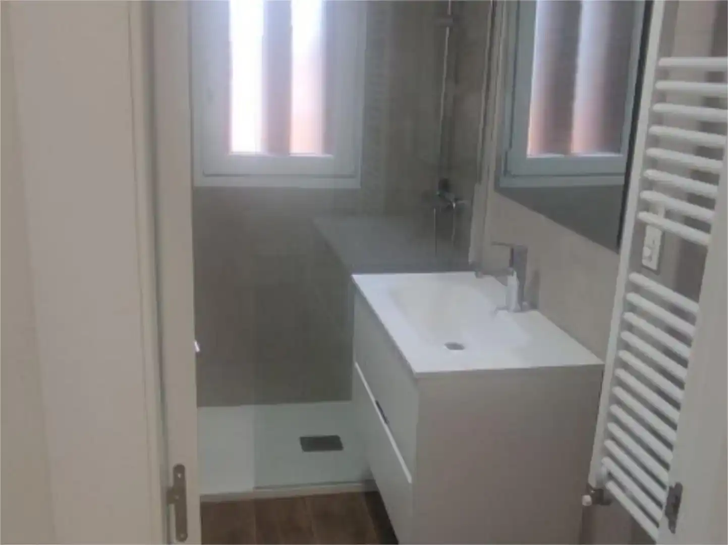 Bany de Pis en venda en Tineo amb Jardí privat i Parquet